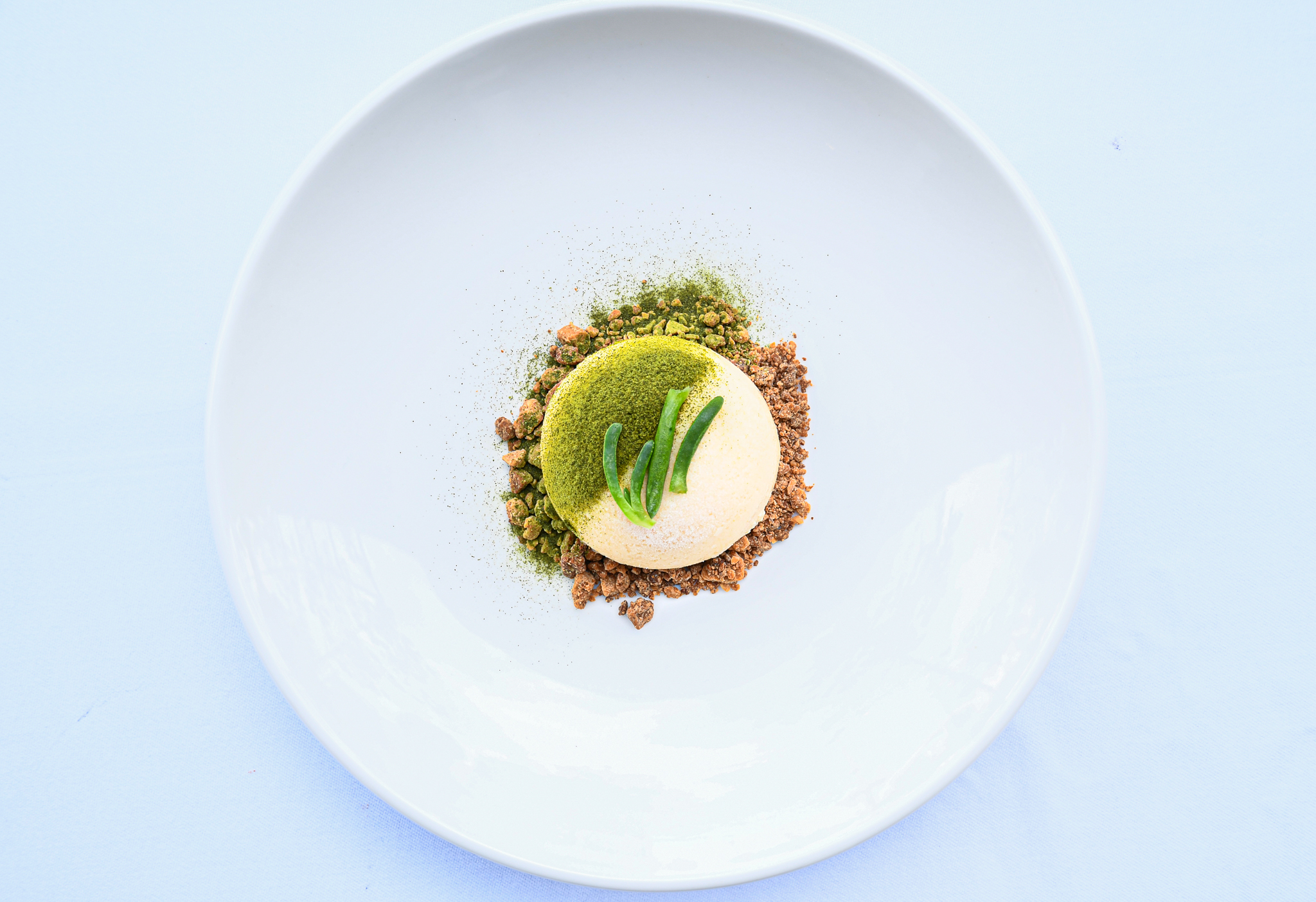 Locals Desert Bovenaf.jpg