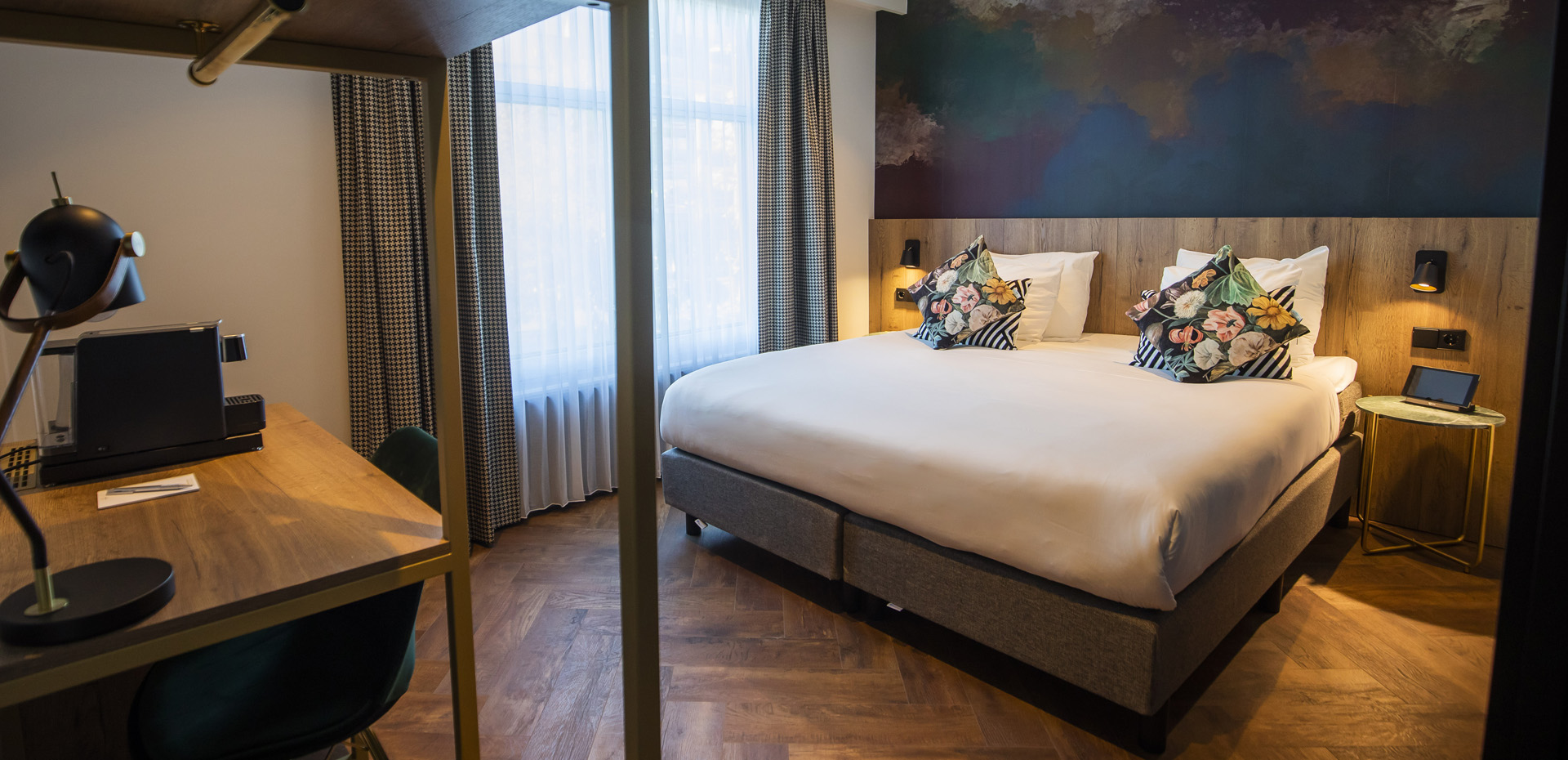 Heritage Double Room - Hotel Haarhuis (banner).jpg